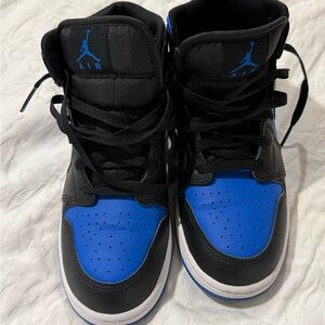 Air Jordan 1 Mid Black Royal Blue Sneakers Youth 5.5Y / Women’s 7